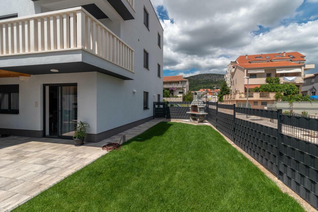 Apartment Ferias Trogir Exterior foto